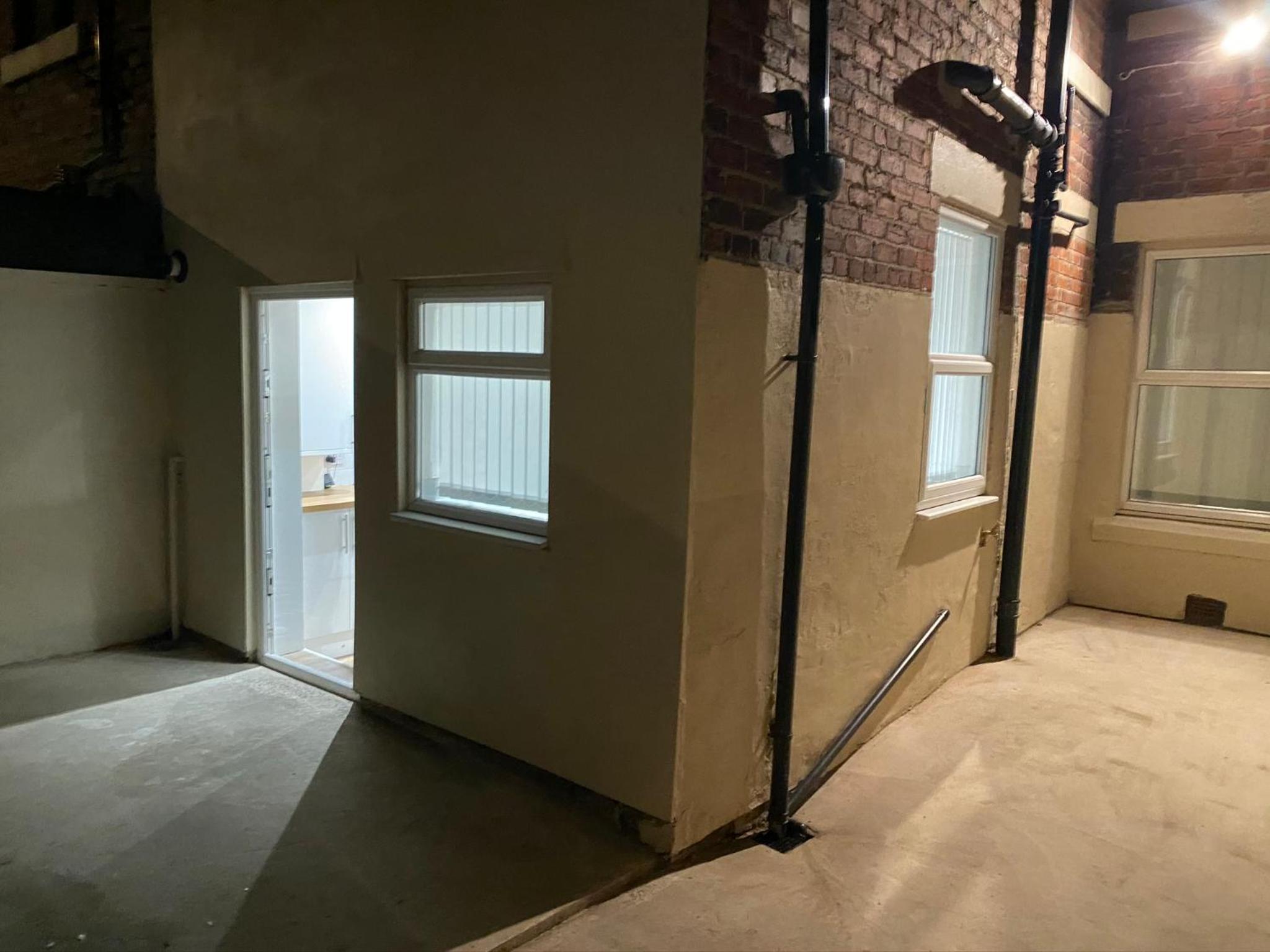 Apartment - Photo 32