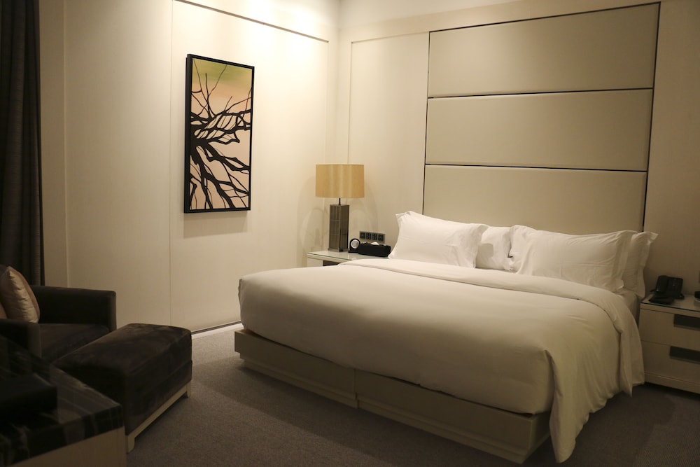Premier Suite photo 2