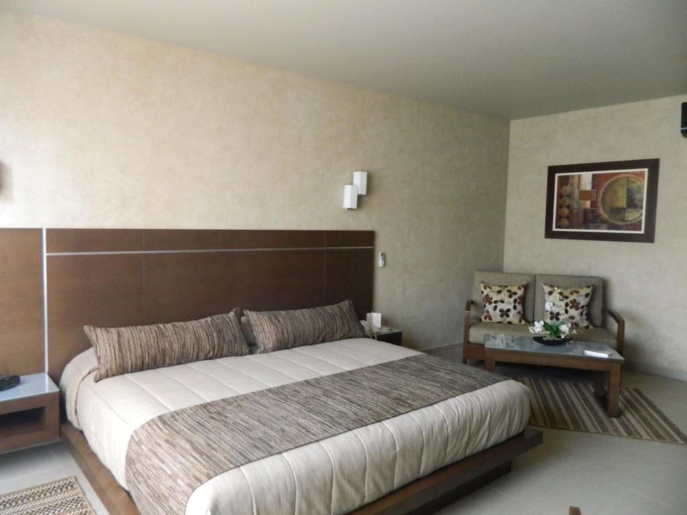 Standard Double Room - Photo 2