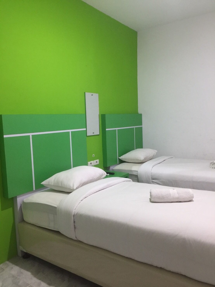 Double or Twin Room, Private Bathroom photo 2