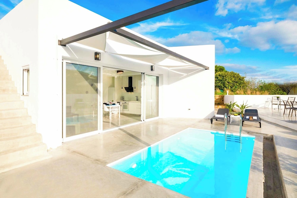 Villa (2 Bedrooms)