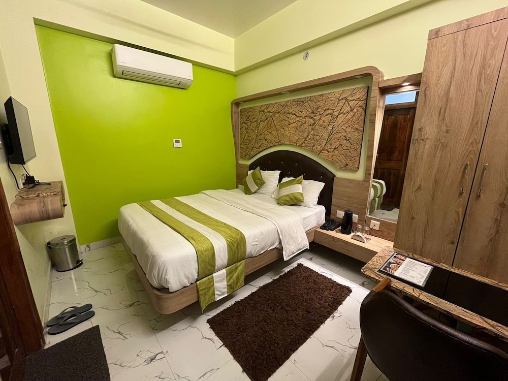 Classic Double Room