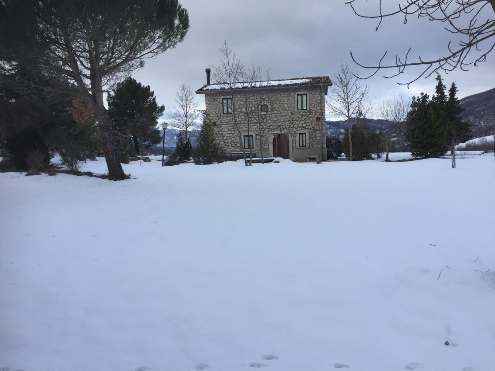Villa photo 3
