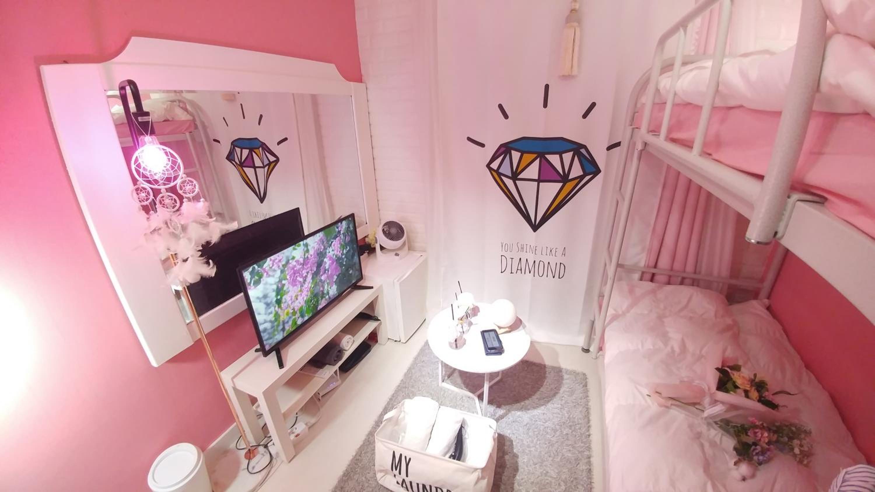 Small Double Room - Photo 2