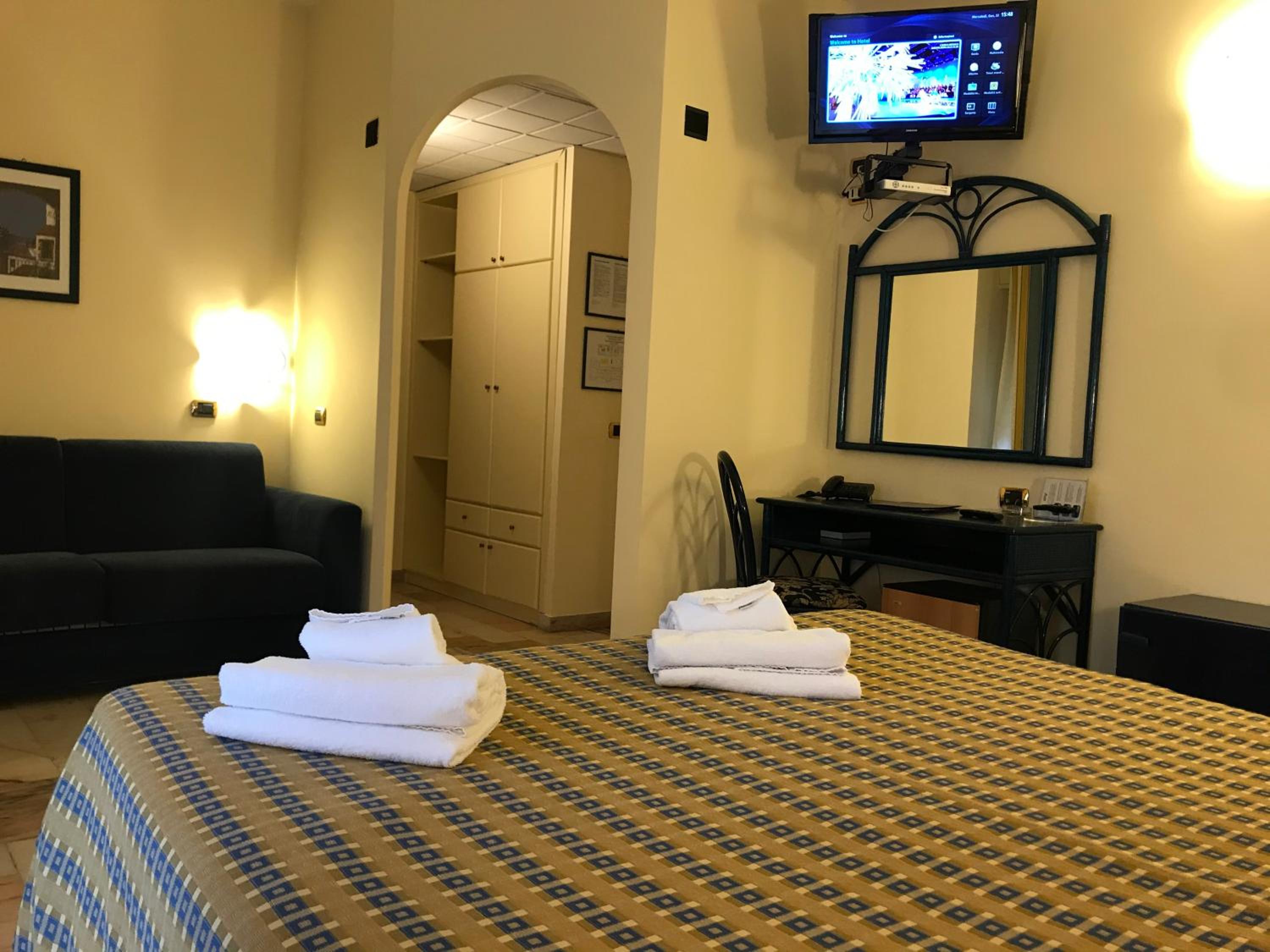 Superior Double Room with Side Sea View