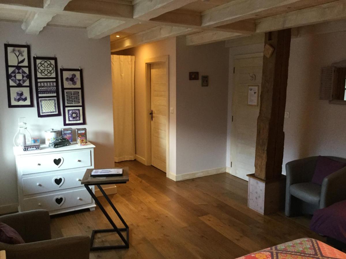 Triple Room with Private Bathroom photo 2