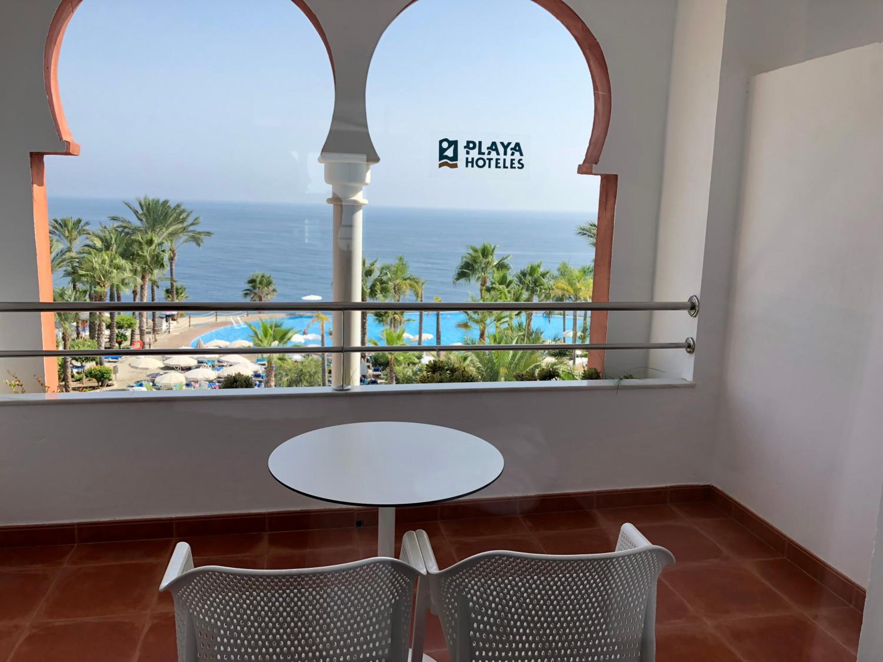 Habitación Doble Superior con Vista al Mar (2 Adultos + 2 Niños) Habitación Doble Superior con Vista al Mar (2 Adultos + 2 Niños)