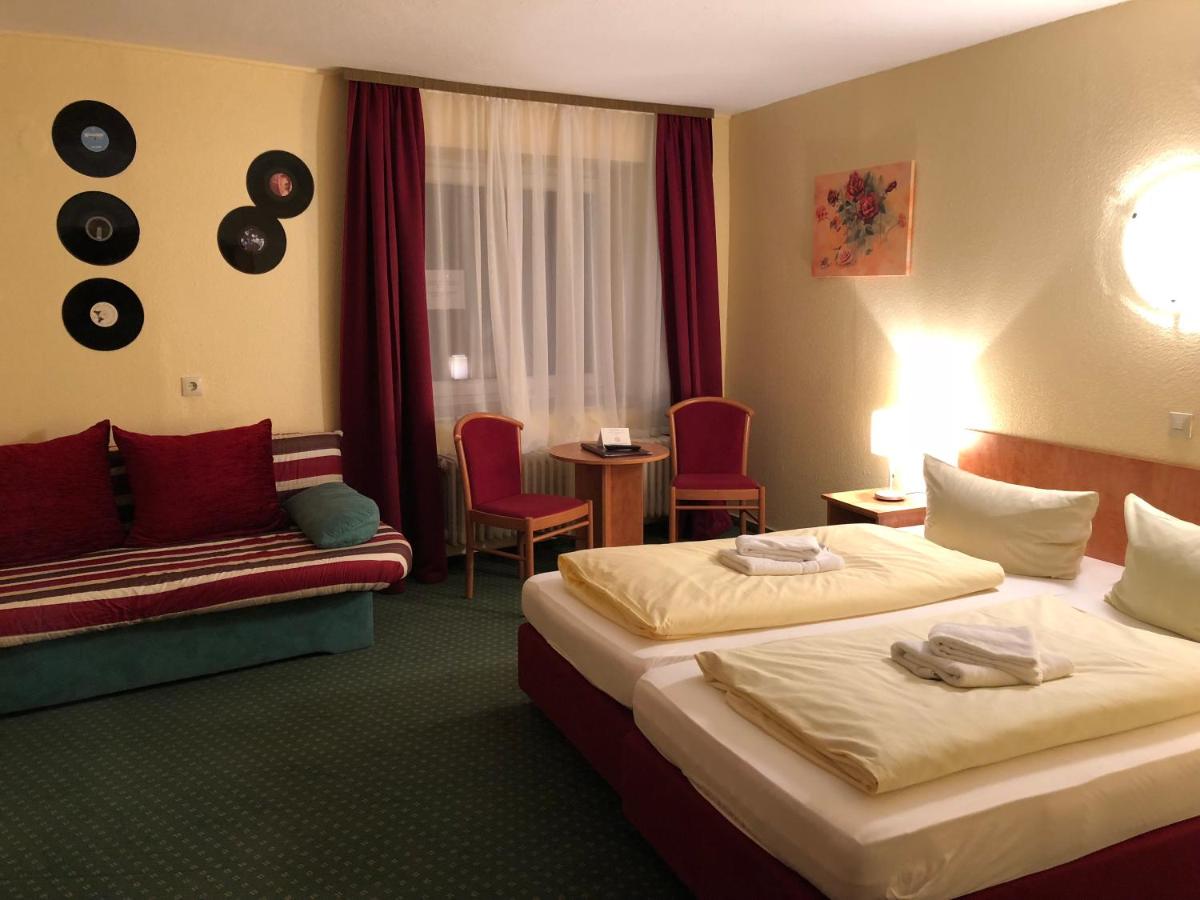 Quadruple Room - Annex (300 meter) photo 2
