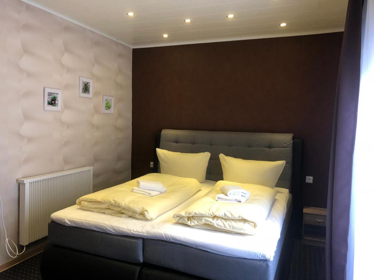 Classic Double Room - Annex (300 meter) photo 1