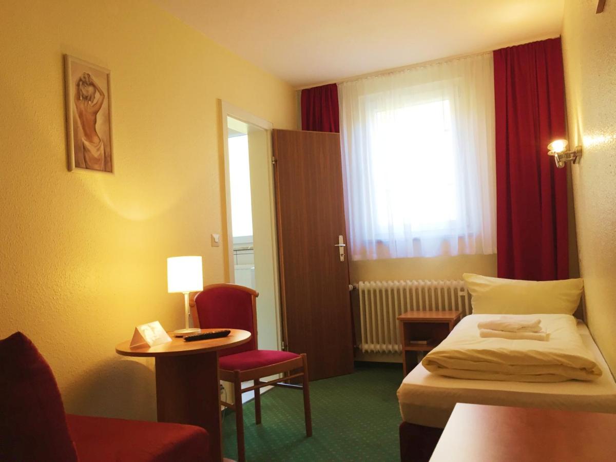 Single Room - Annex (300 meter) photo 1