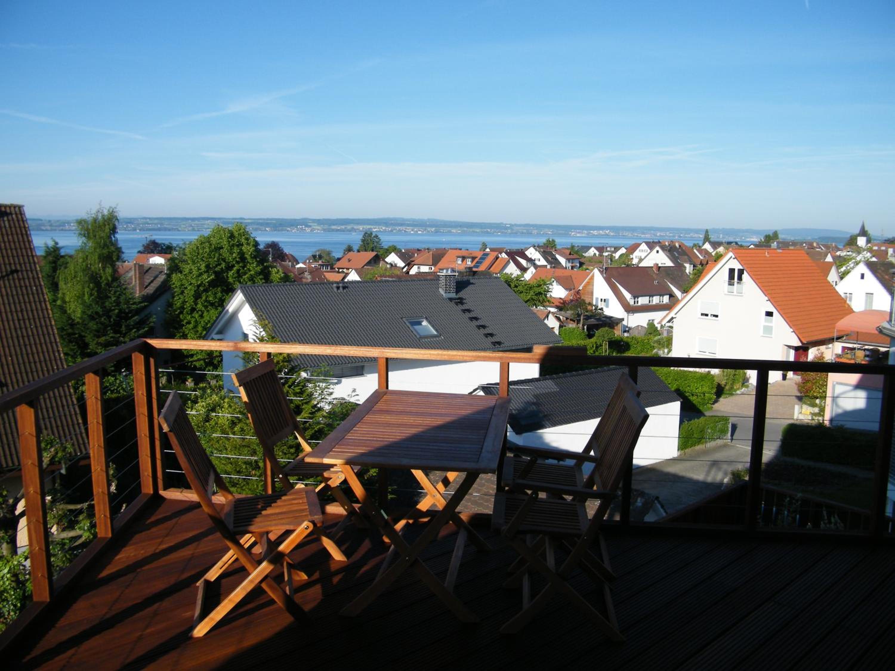 Double Room with Extra Bed, Balcony and Lake View  - Photo 8