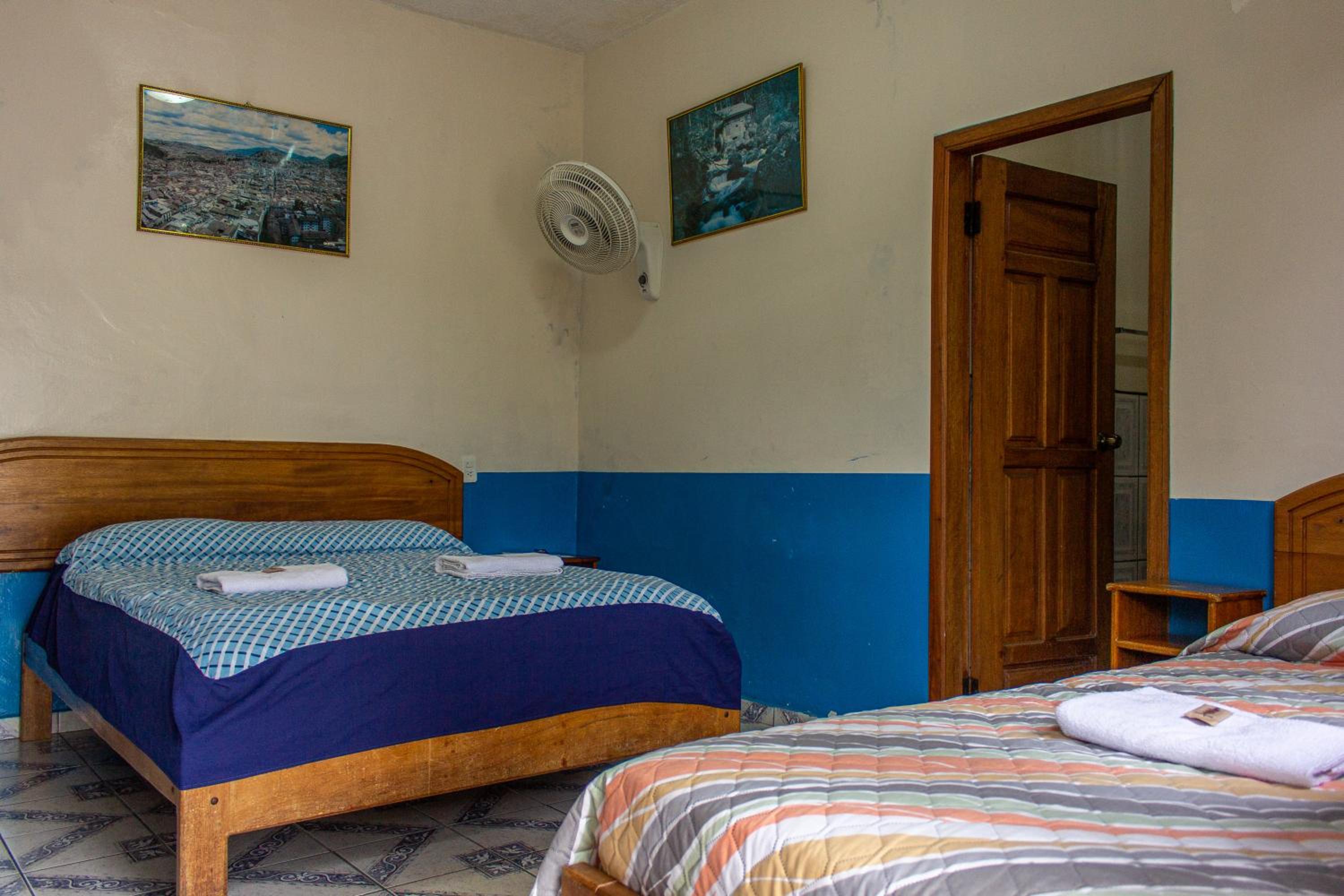 Double Room with Private Bathroom photo 1