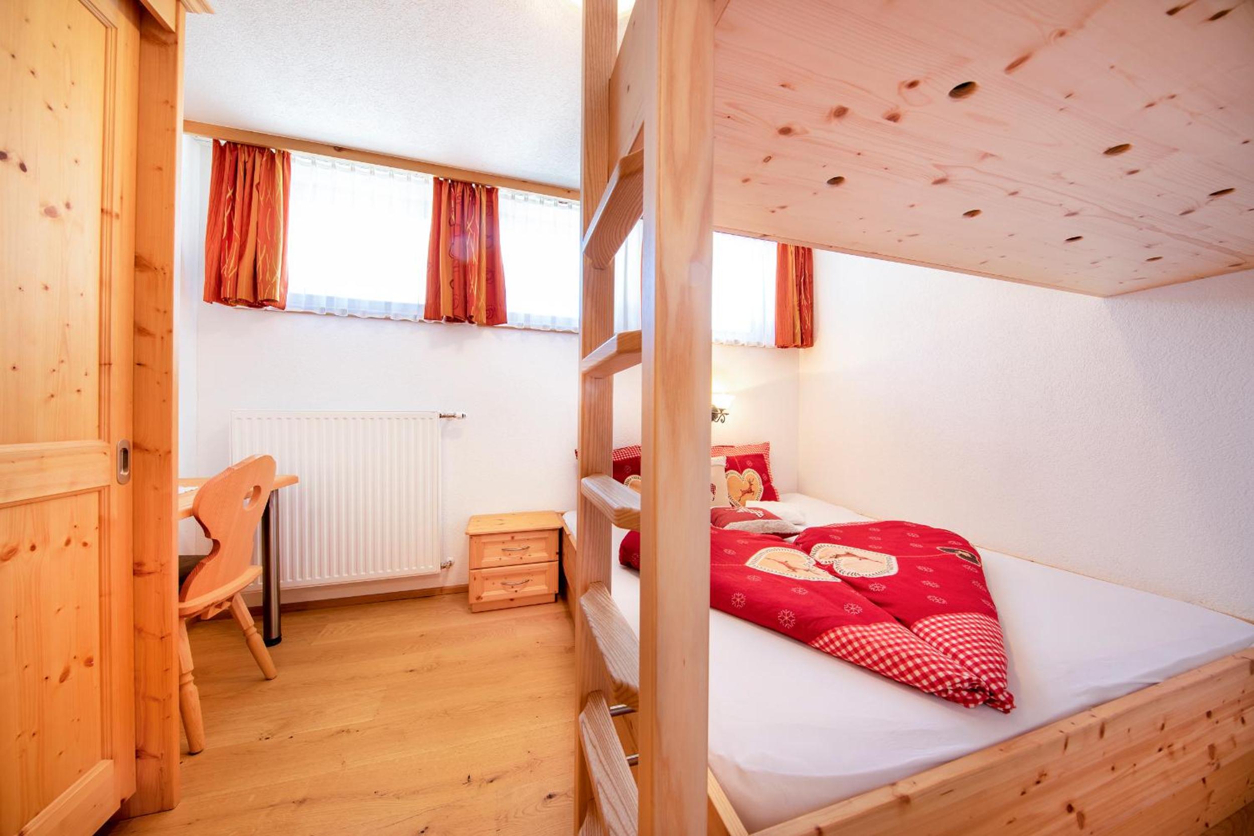 Two-Bedroom Apartment - Photo 3