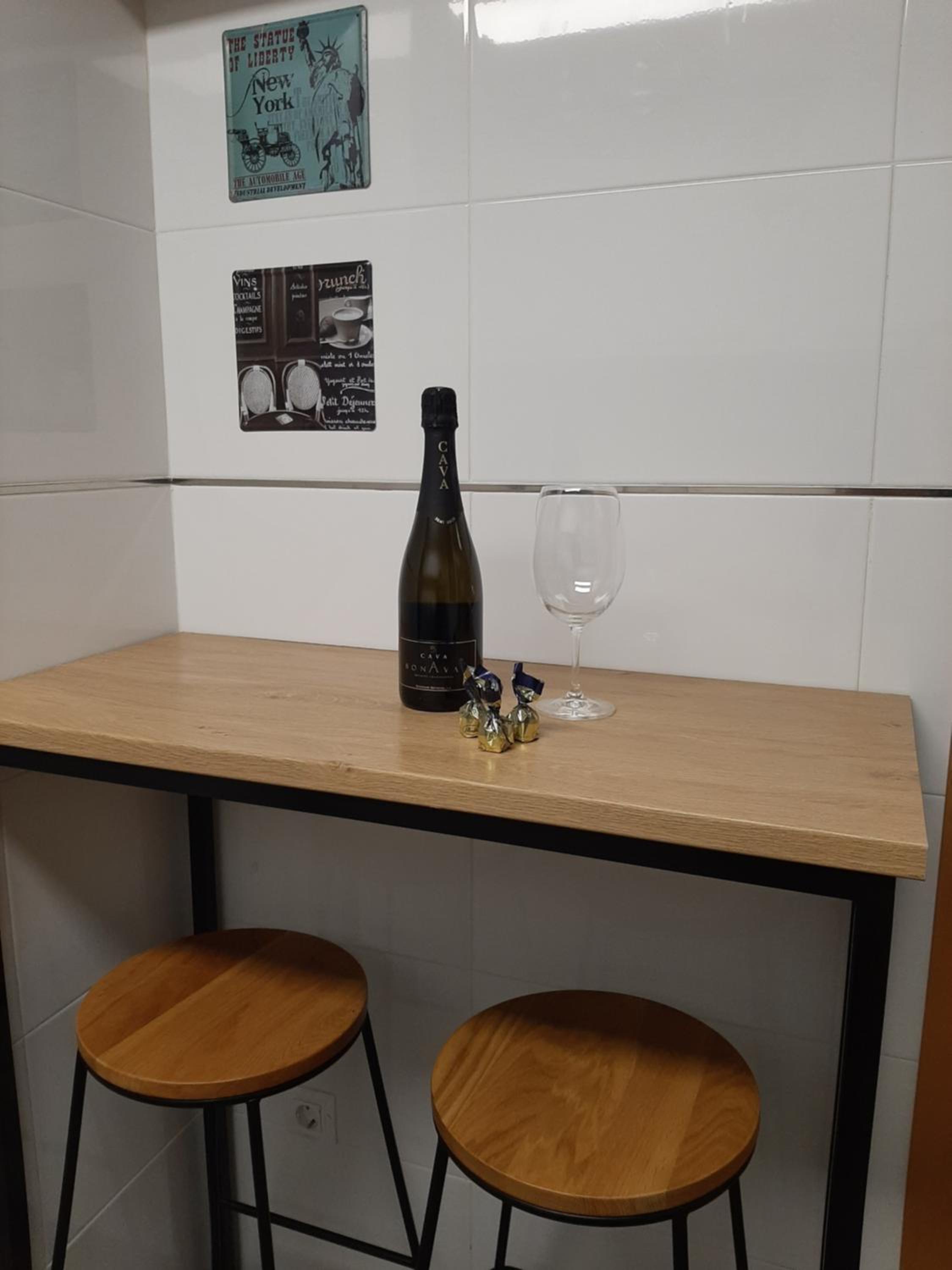 Two-Bedroom Apartment - Photo 21