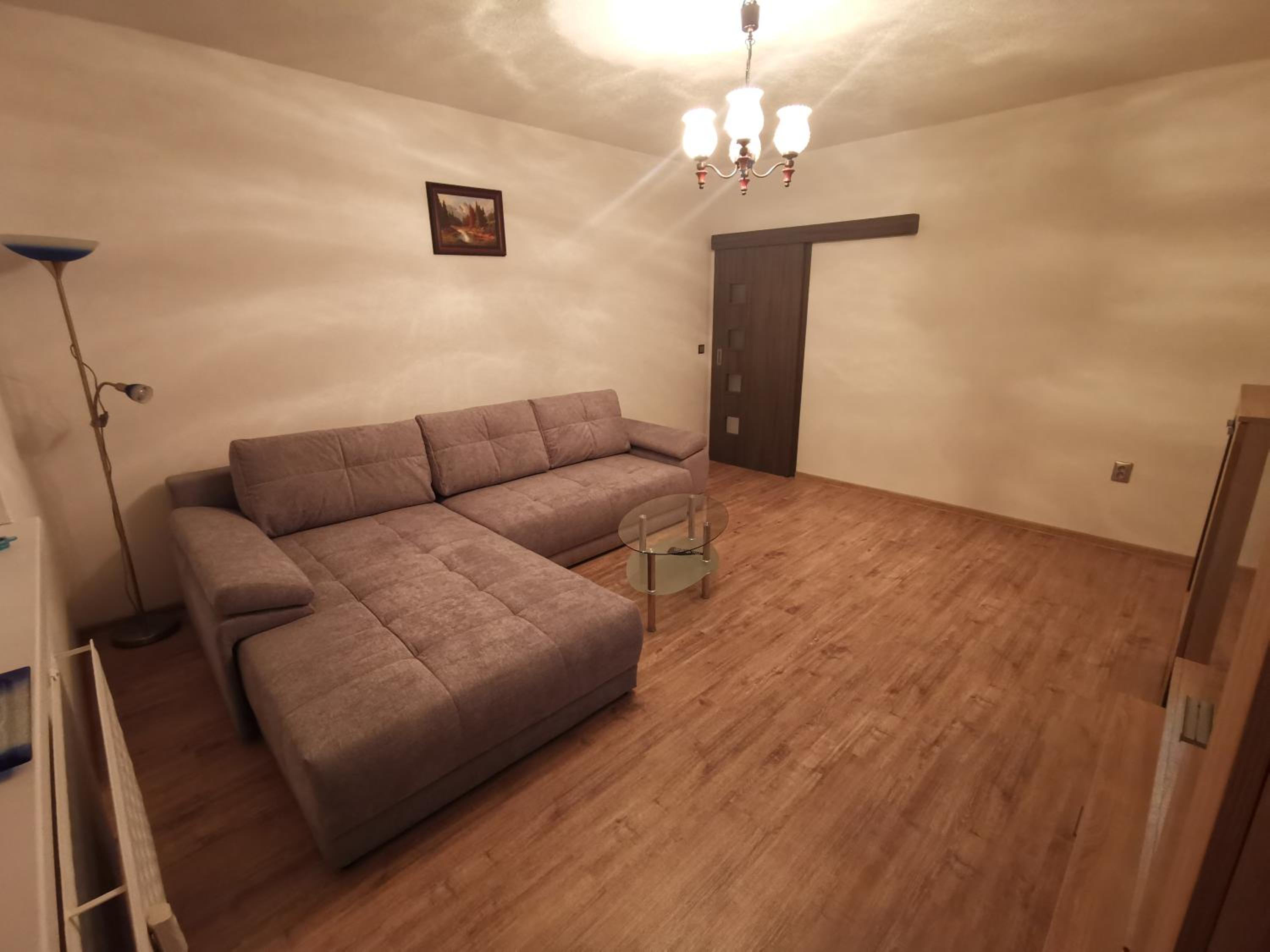 One-Bedroom Apartment photo 3