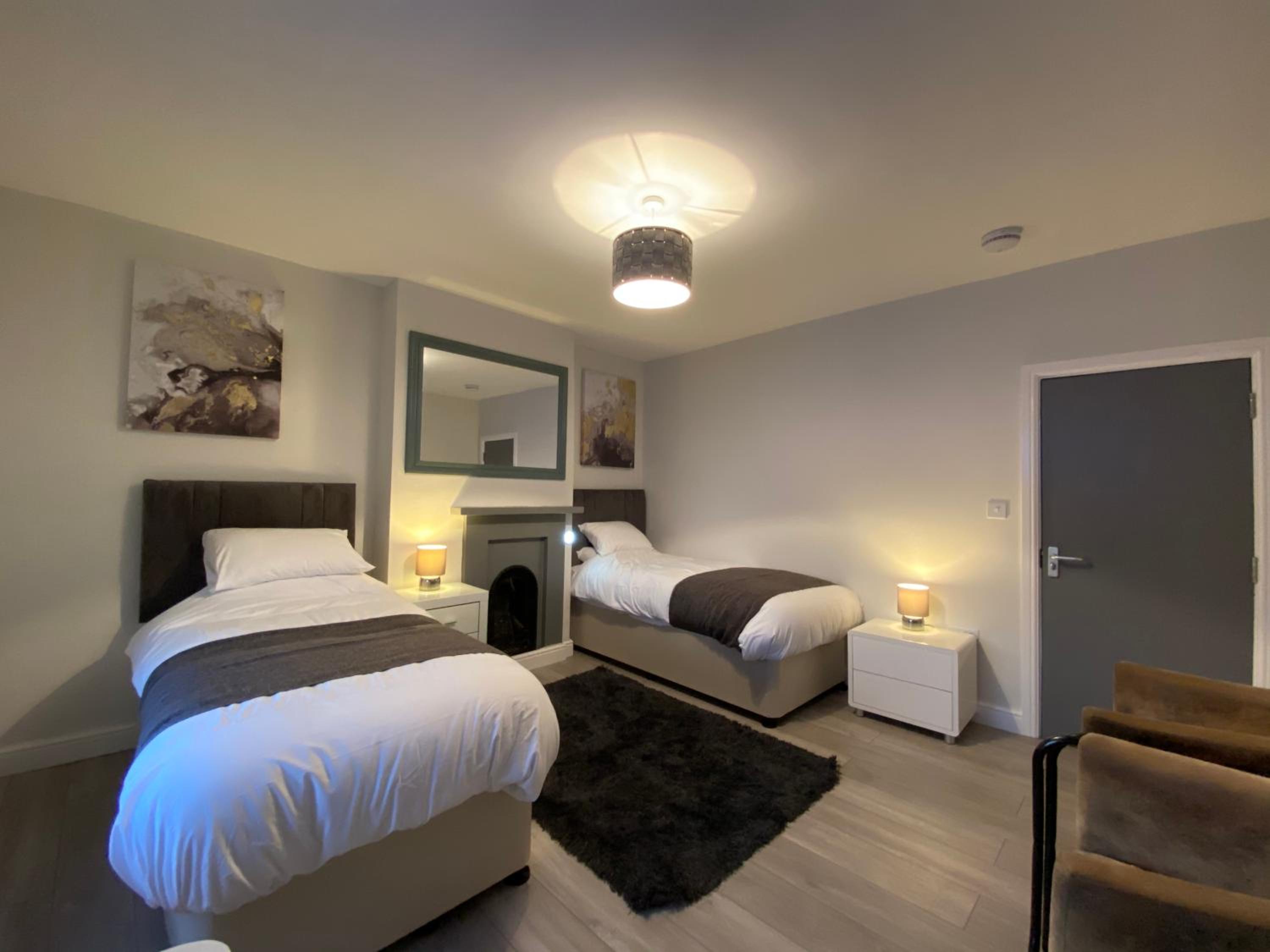 Deluxe Double or Twin Room - Photo 3