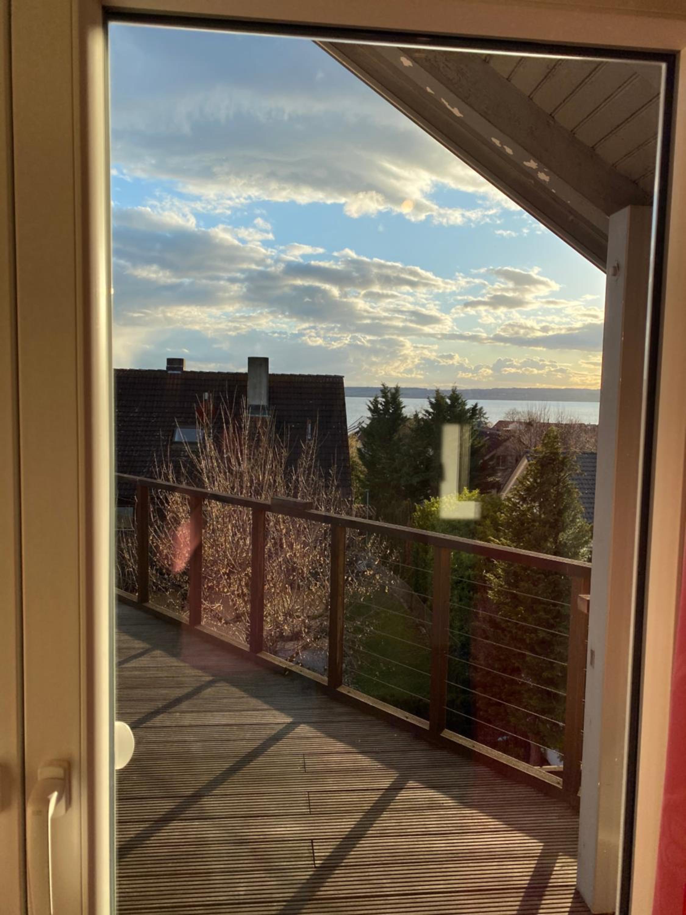 Double Room with Extra Bed, Balcony and Lake View  - Photo 2