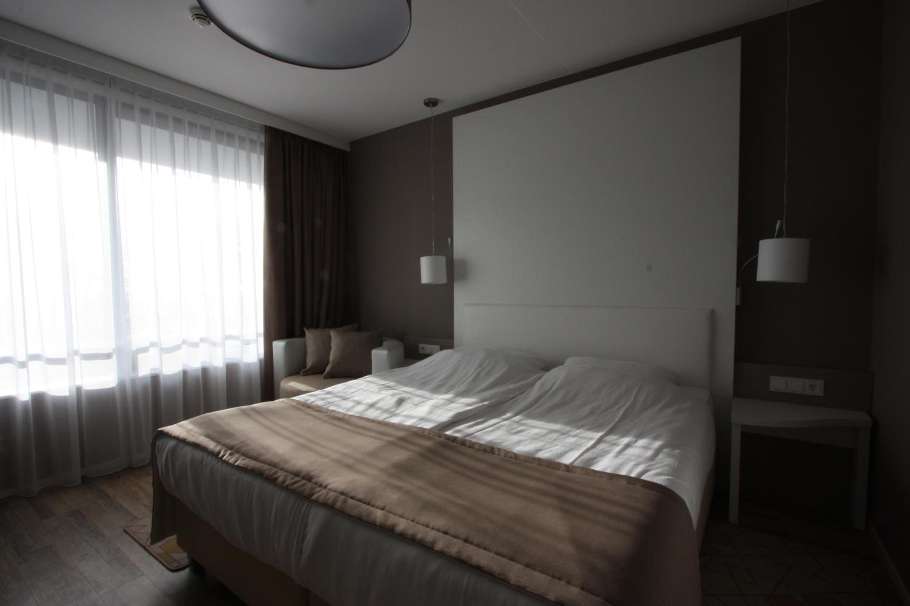 Deluxe Double Room with Shower - Photo 1