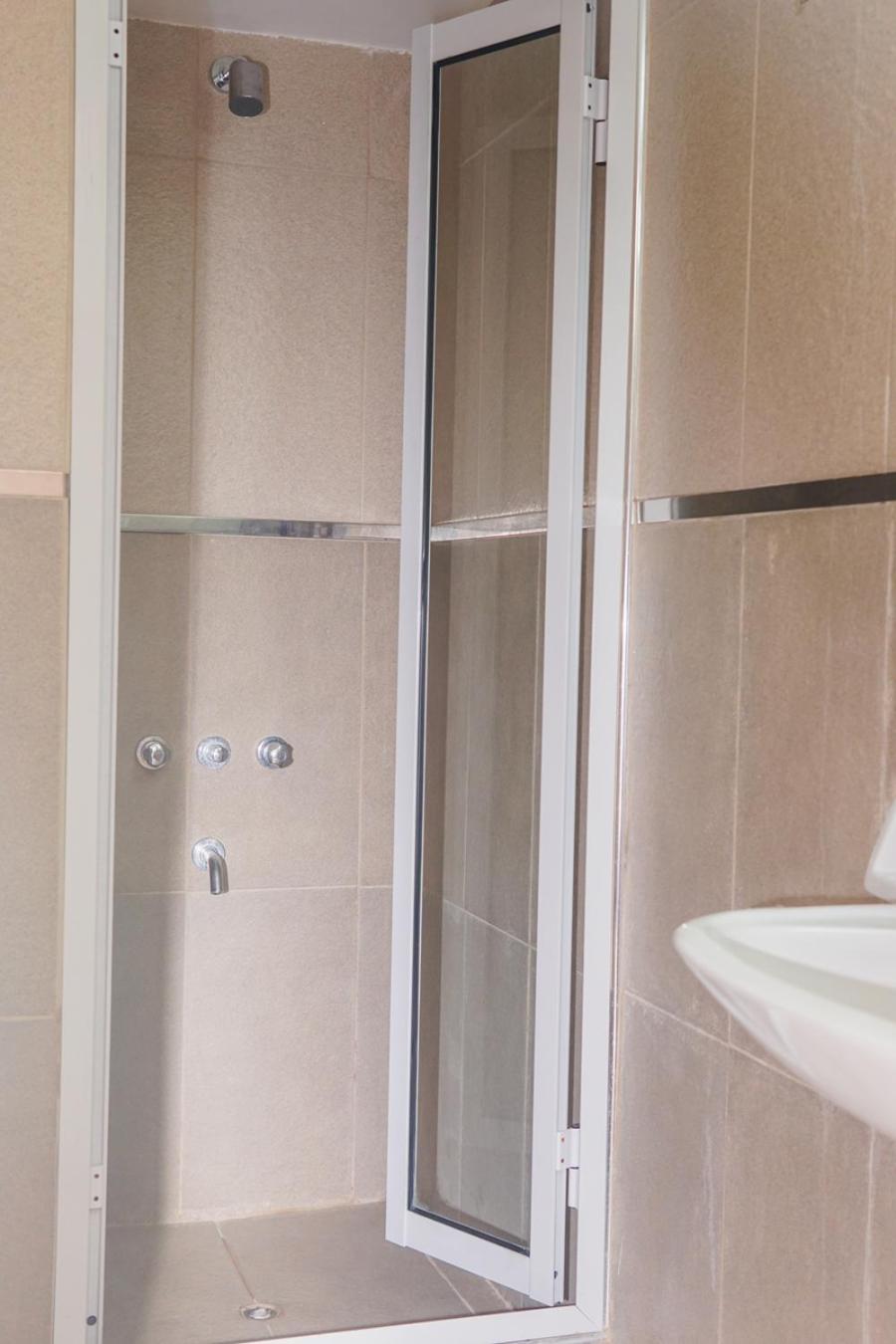 Standard Triple Room photo 3