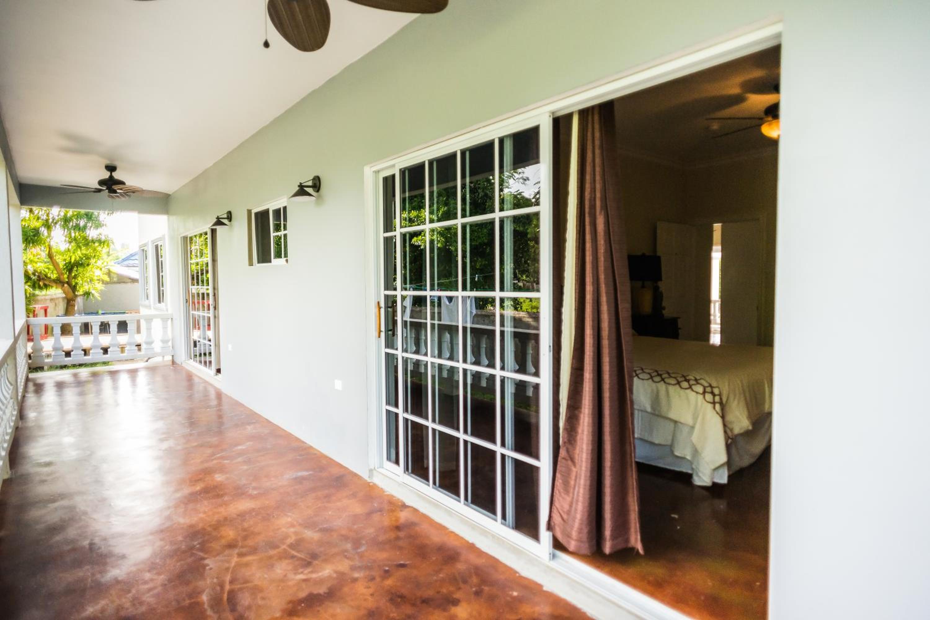 King Room - Disability Access - Photo 8