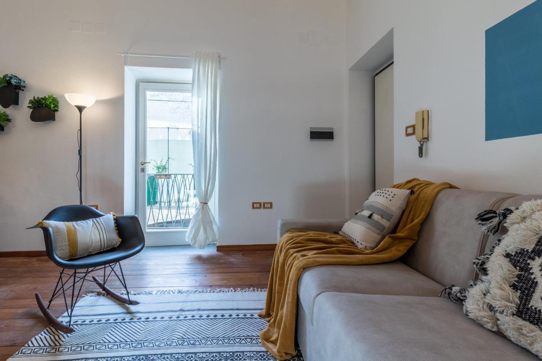 One-Bedroom Apartment - Photo 34