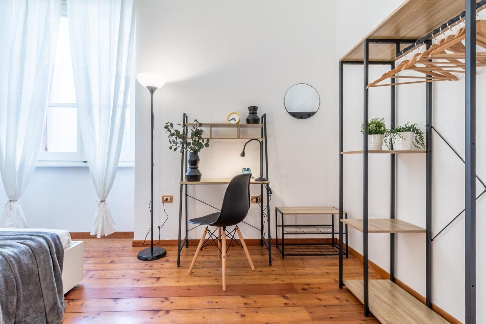 One-Bedroom Apartment - Photo 32