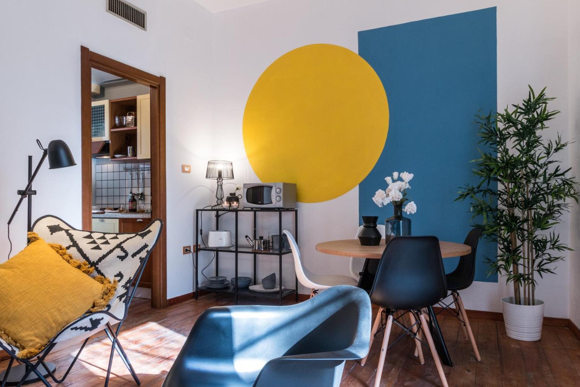 One-Bedroom Apartment - Photo 28
