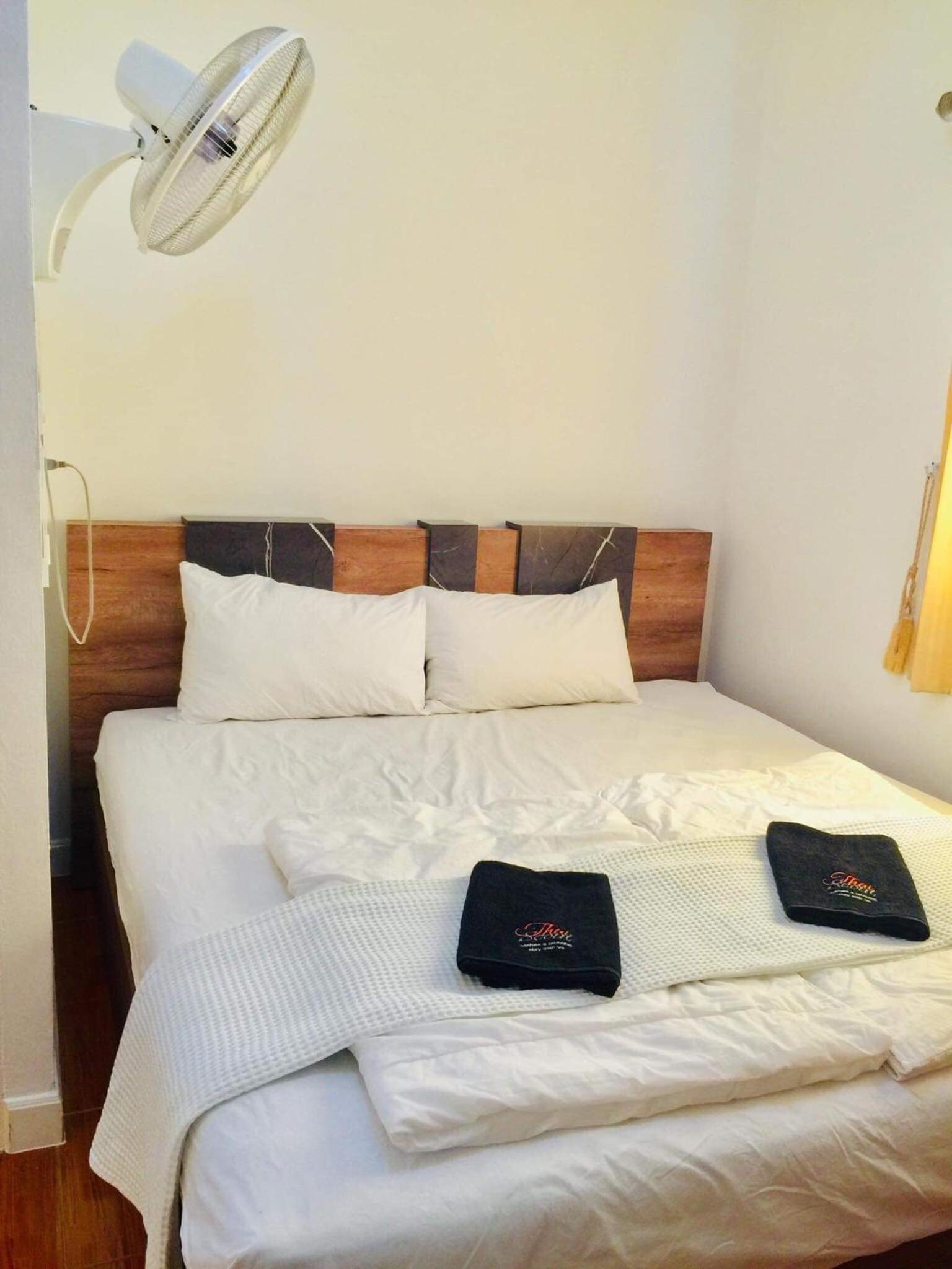 Two-Bedroom Apartment - Photo 3