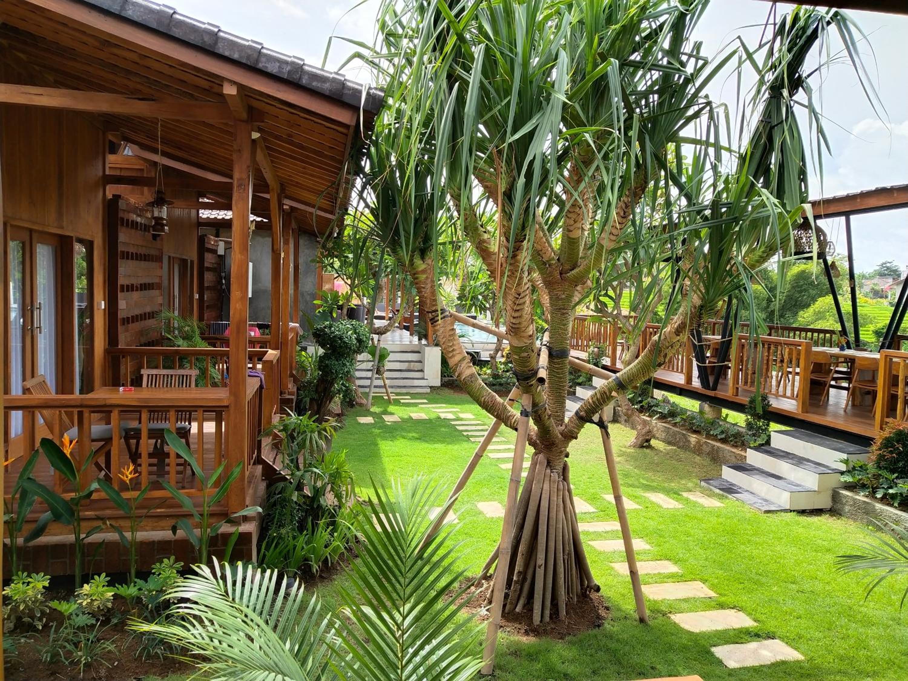 One Bedroom Joglo Villa - Photo 2