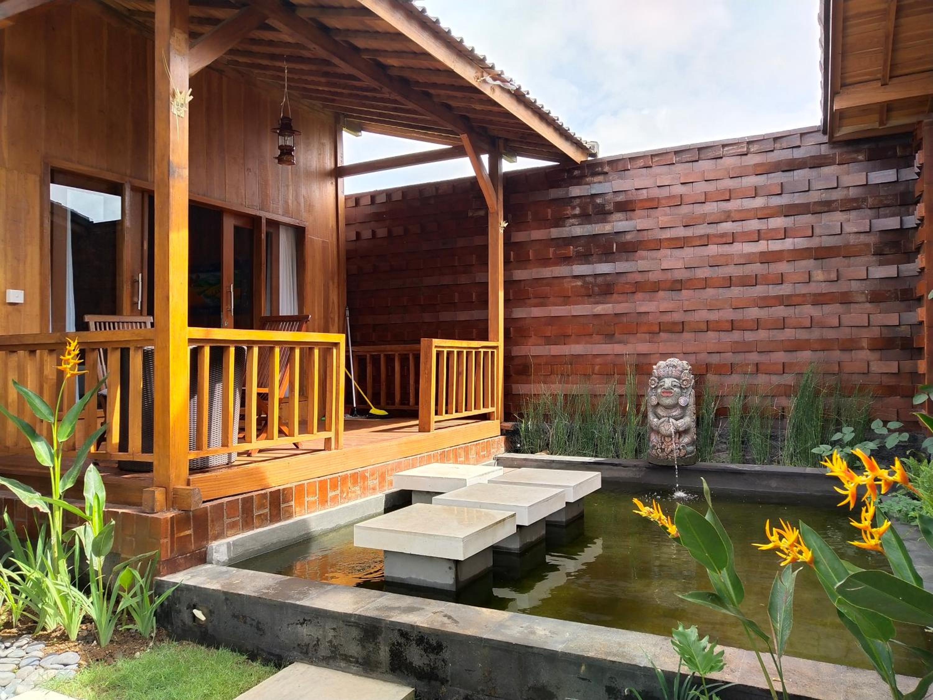 One Bedroom Joglo Villa - Photo 3