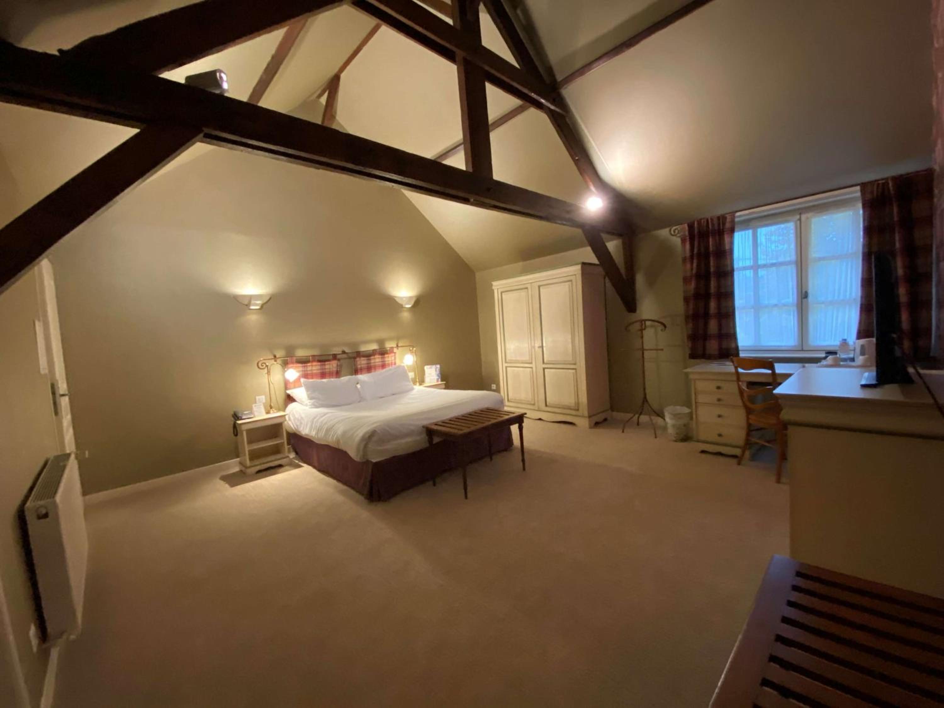 Queen Room - Photo 6