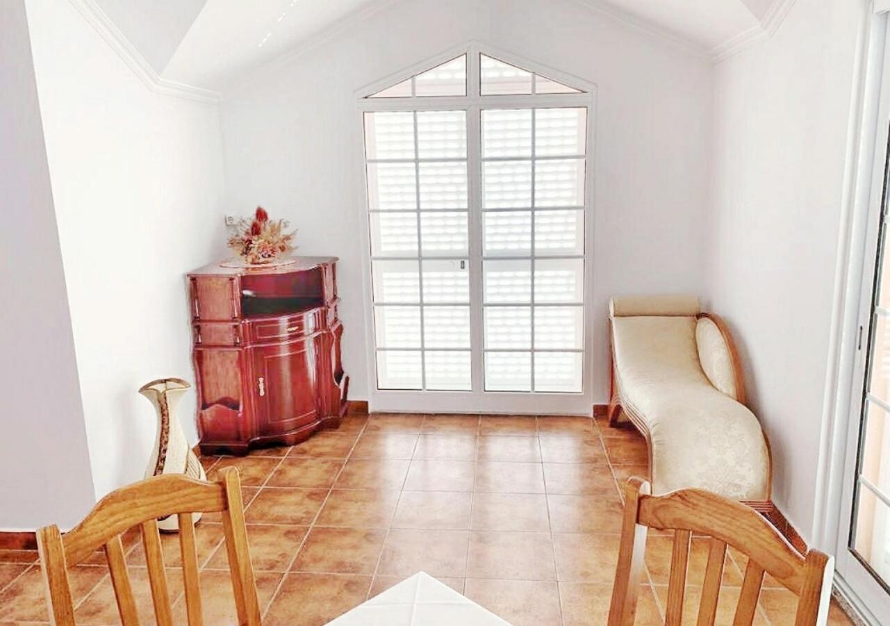 Three-Bedroom Villa photo 3