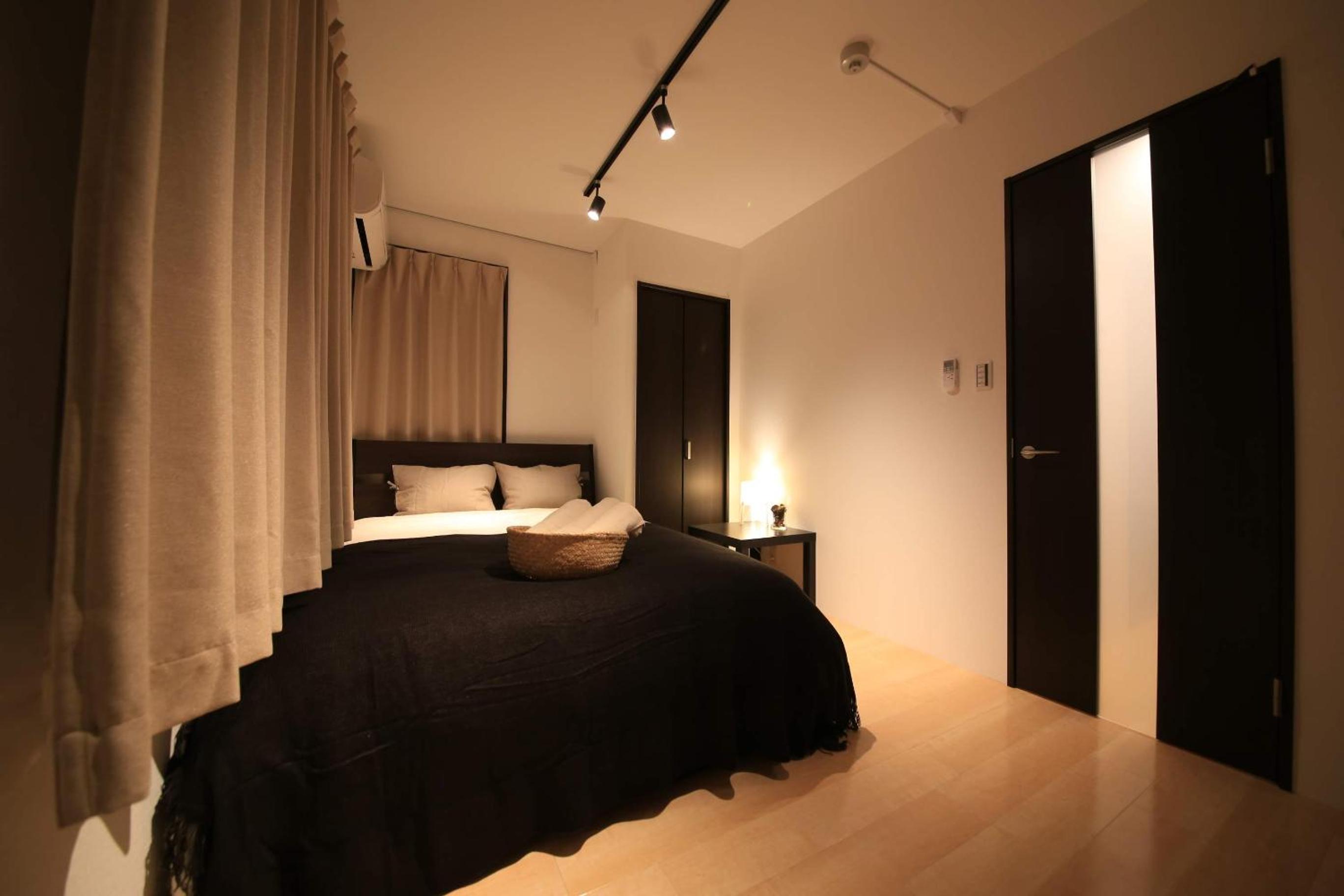 One-Bedroom Apartment photo 3