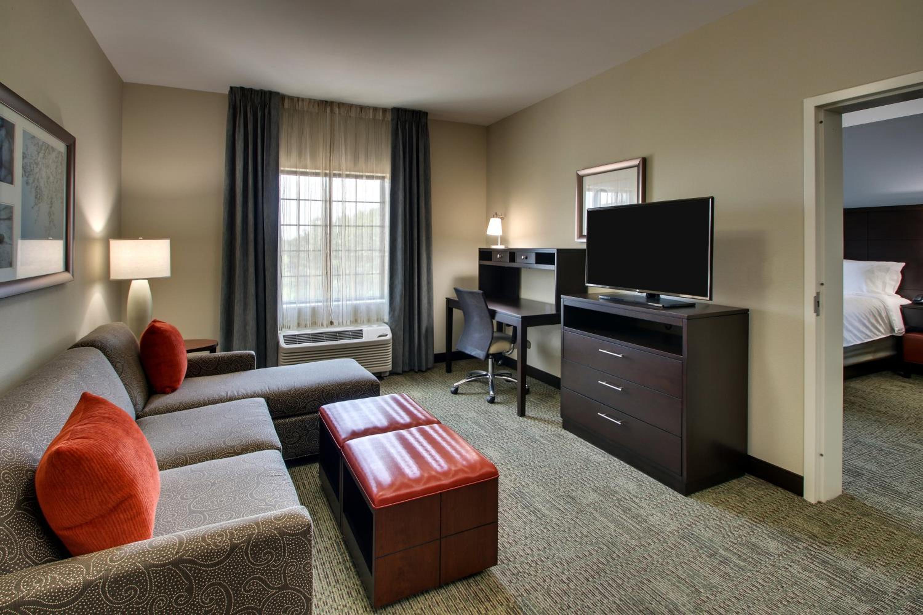 One-Bedroom King Suite photo 3