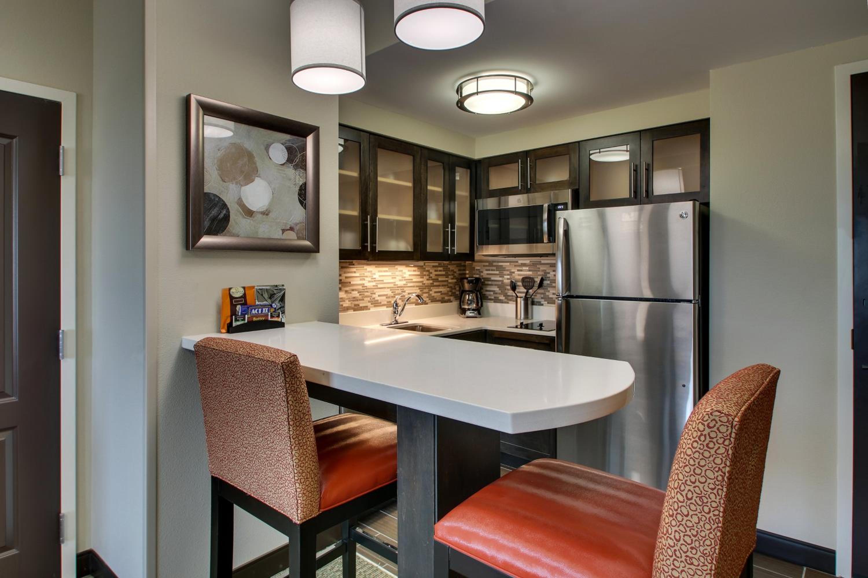 One-Bedroom King Suite photo 2