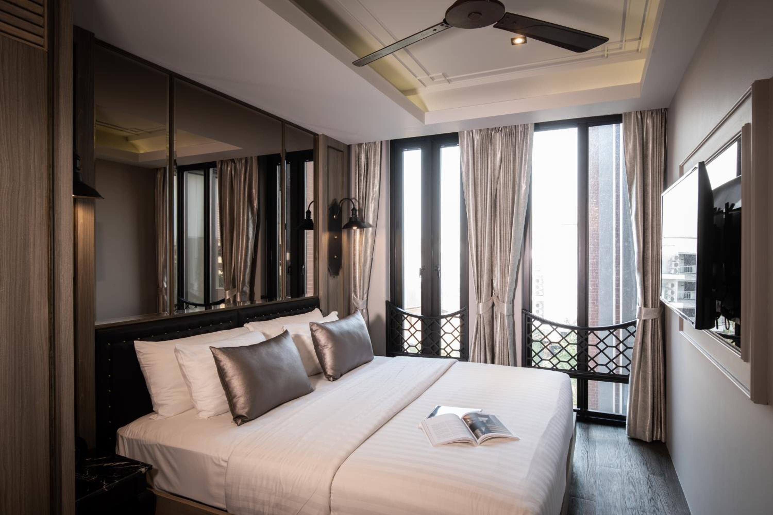 Two bedroom Premier Suite - Photo 1