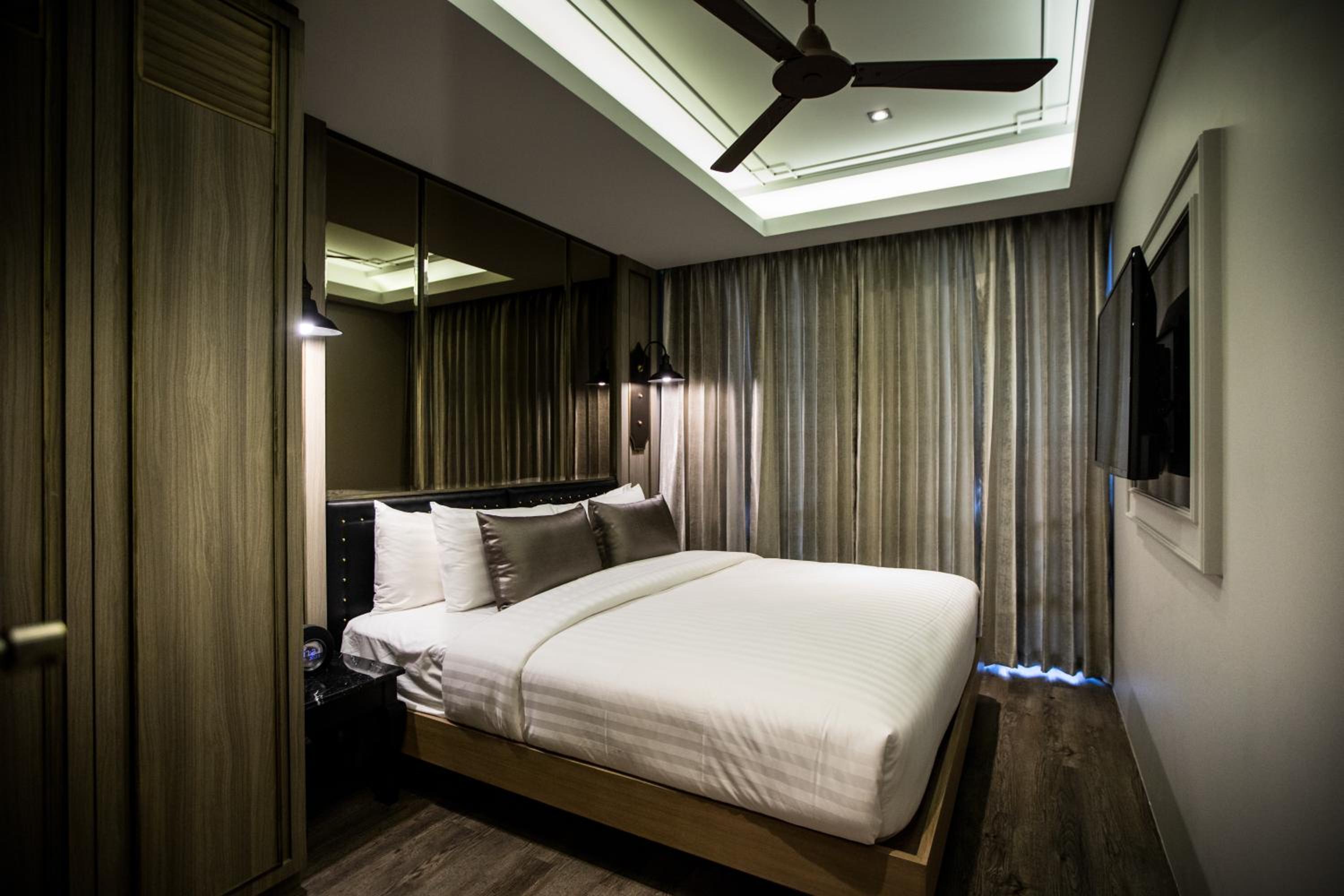 Two bedroom Premier Suite - Photo 7