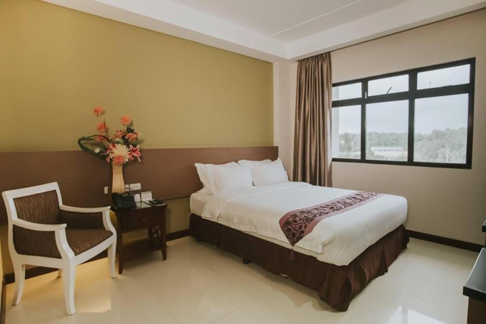 Deluxe Room - Photo 3