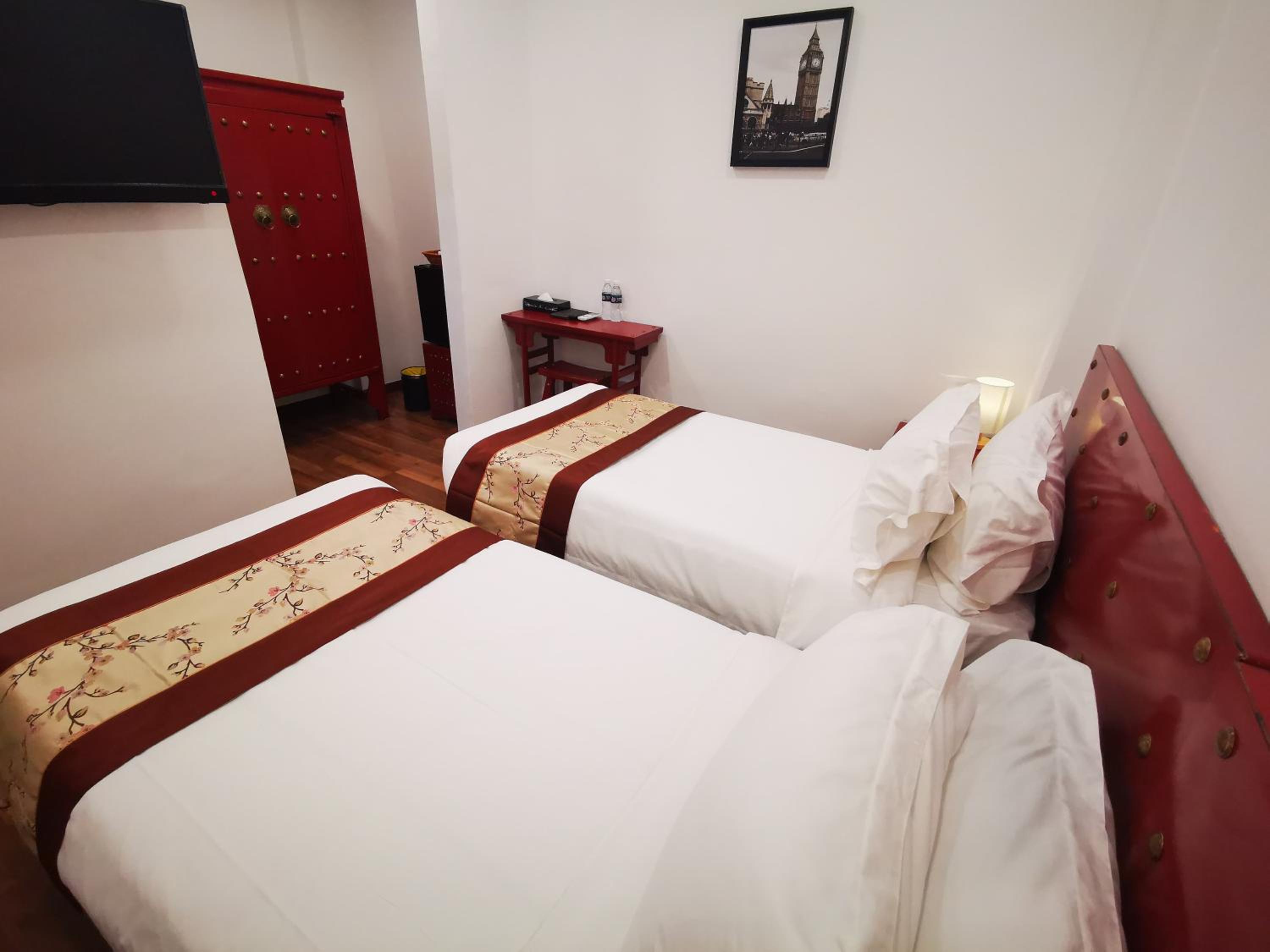 Standard Twin Room Windowless - Photo 6