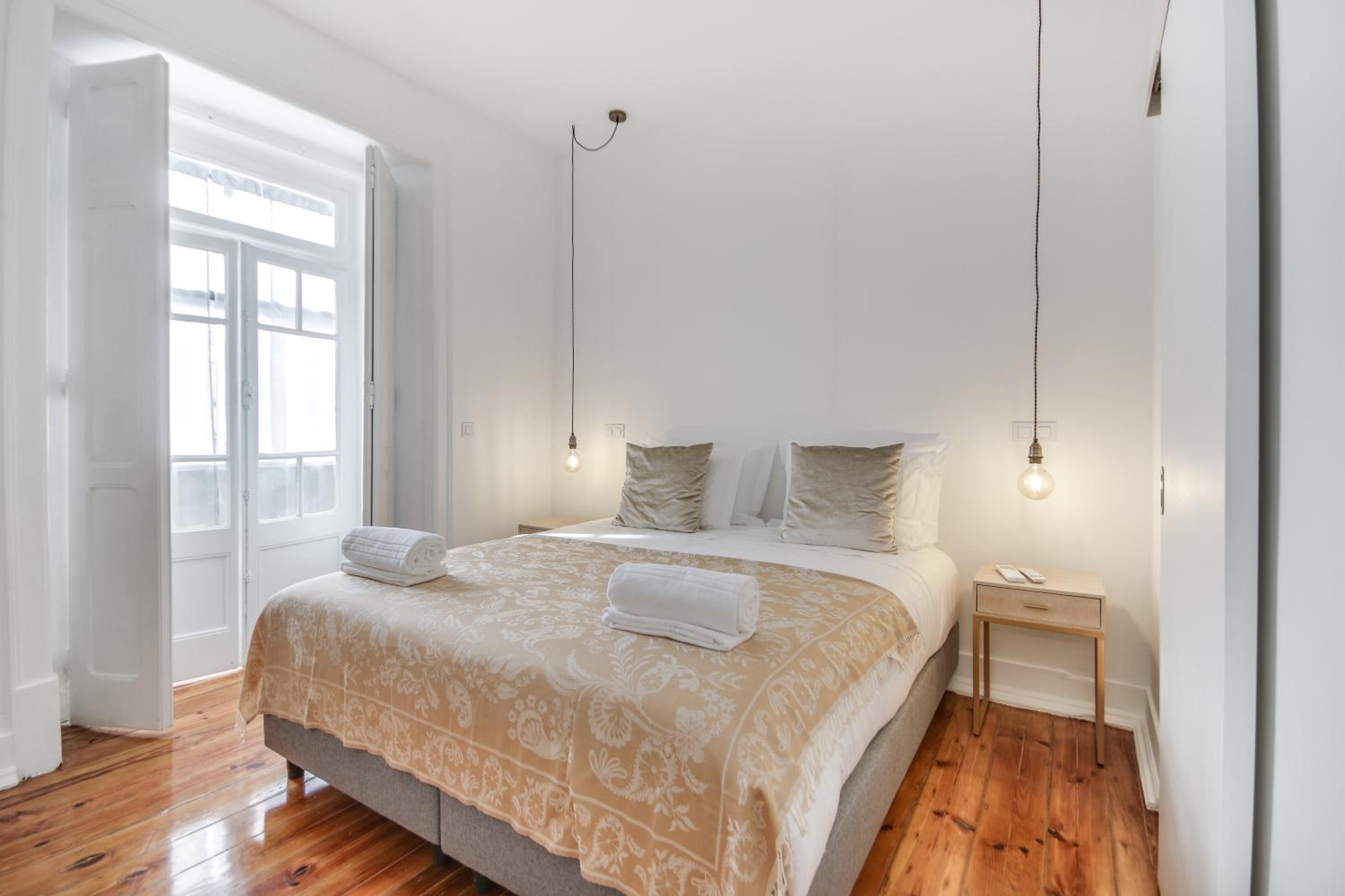 Superior Double or Twin Room with Pool View - Photo 1