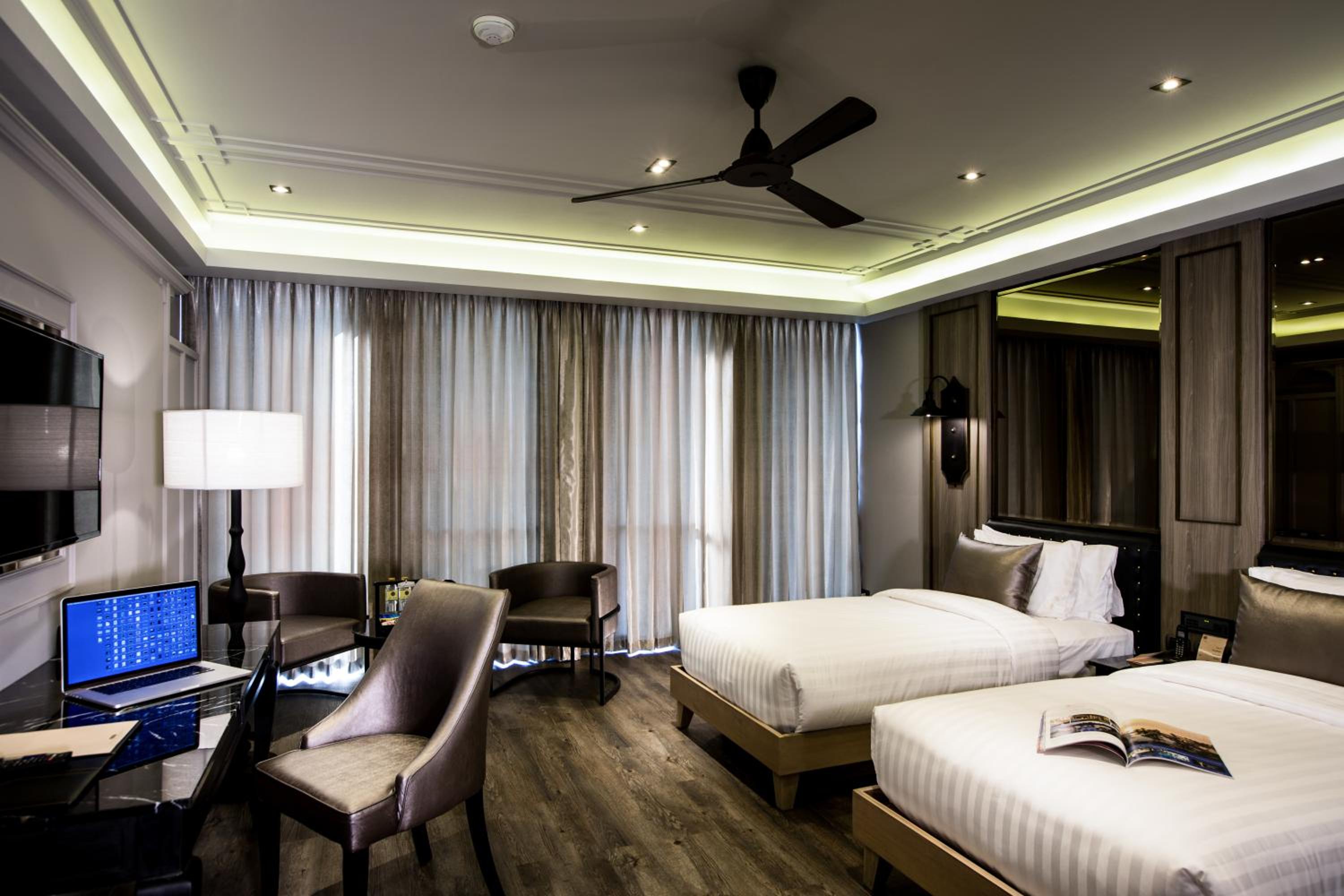 Premier Double or Twin Room - Photo 15