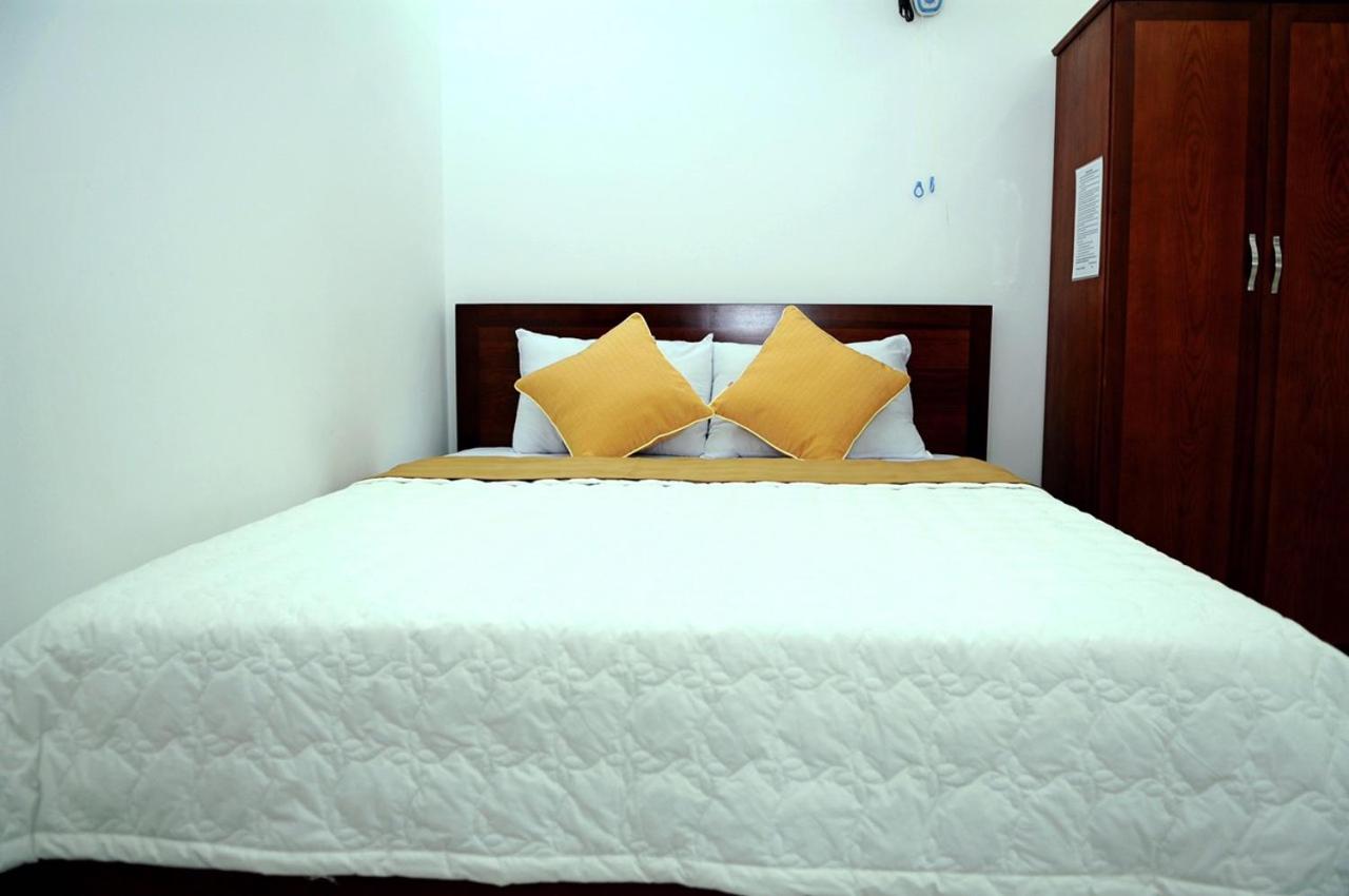 Deluxe Room (2 Adults + 1 Child)