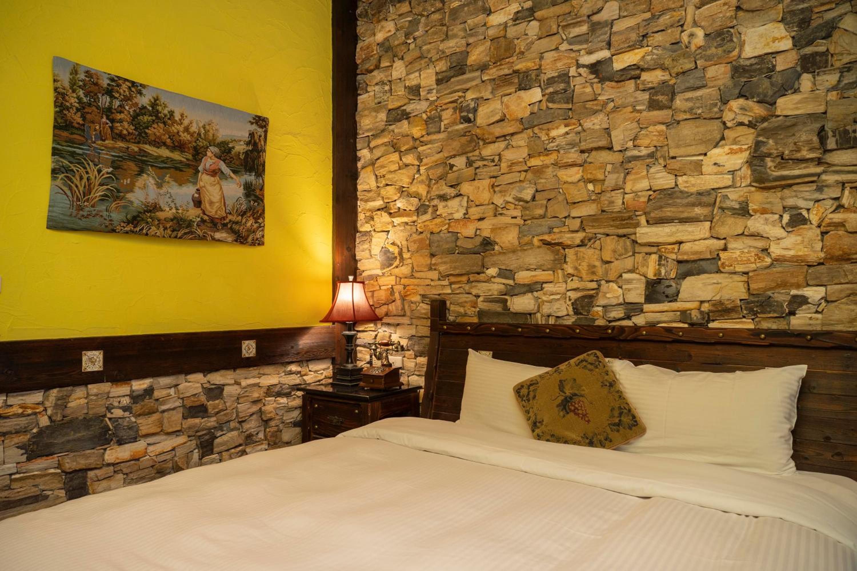 Standard Double Room with Bathtub photo 1