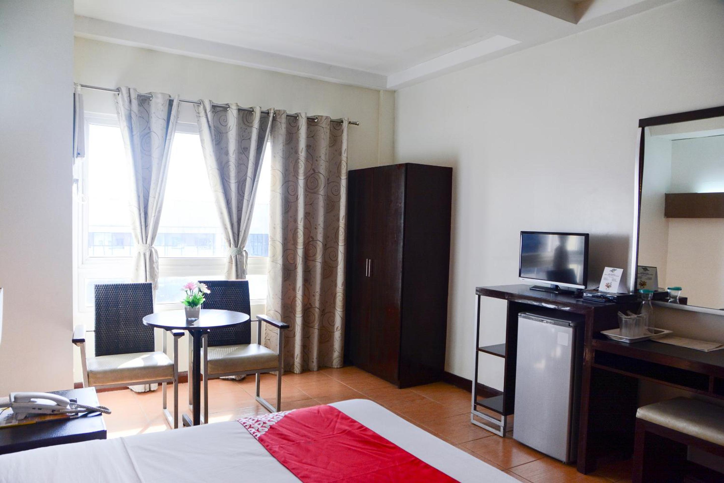 Standard Queen Room - Photo 5