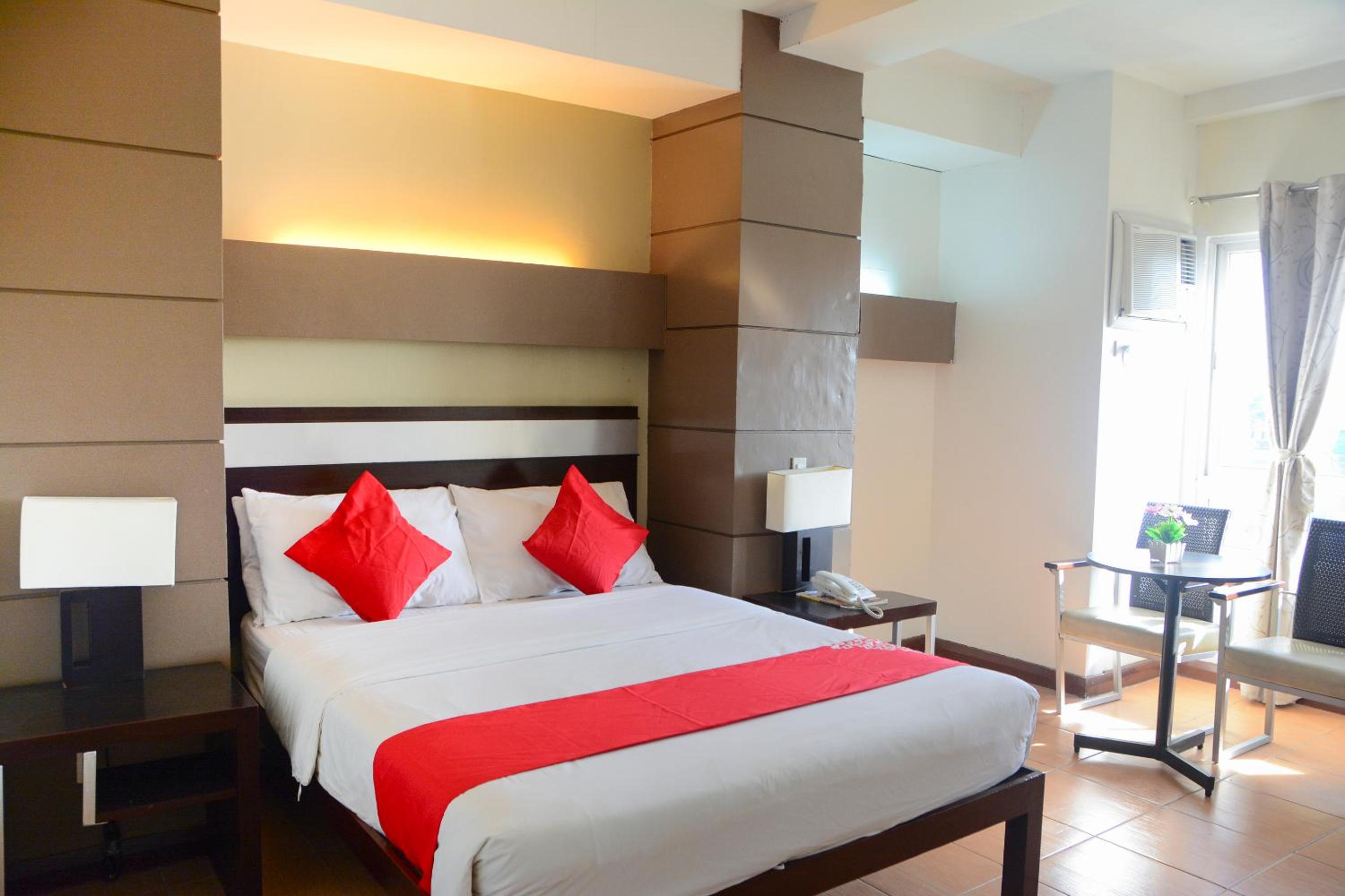 Standard Queen Room - Photo 6