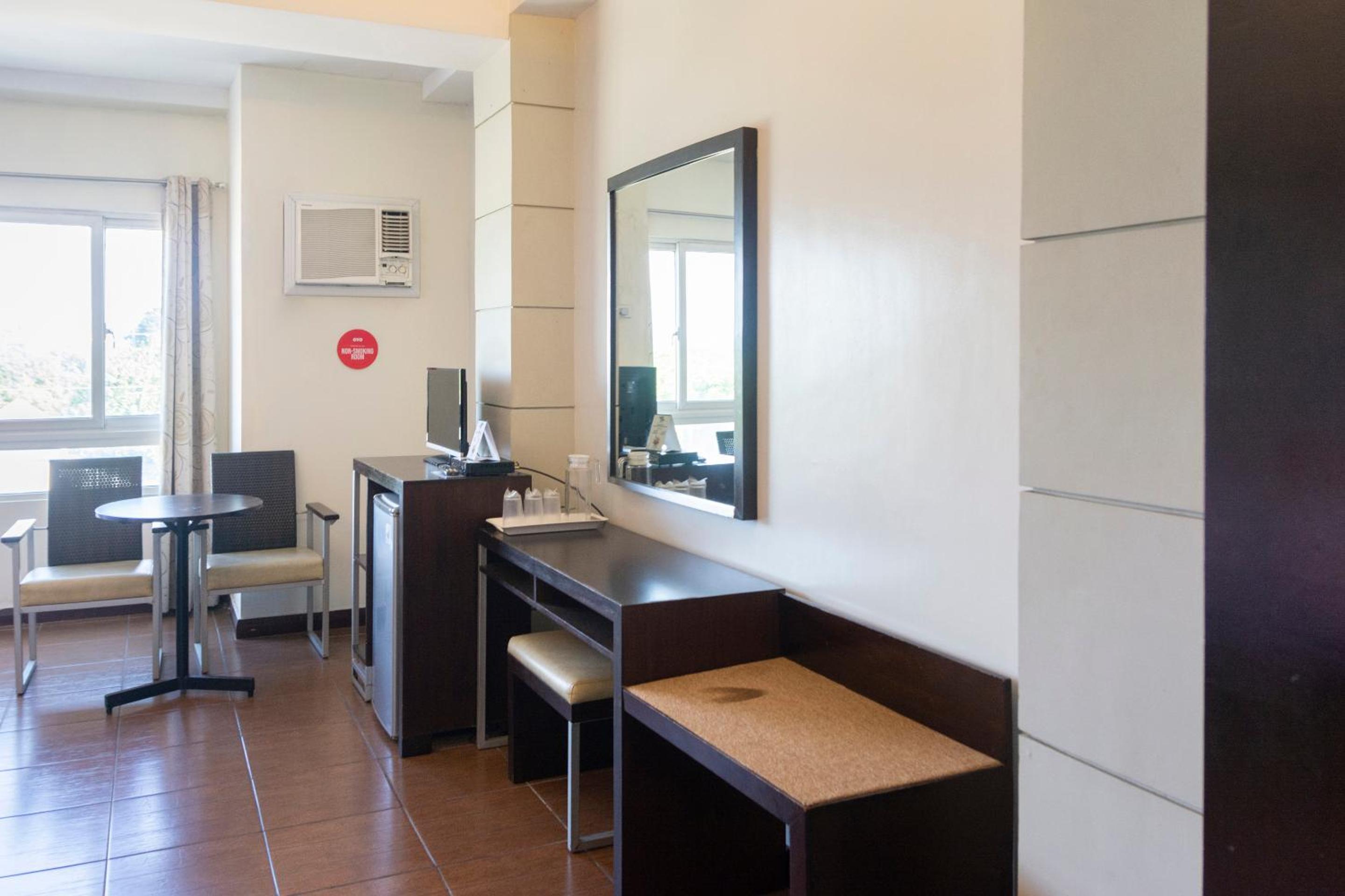 Superior Deluxe Double or Twin Room  - Photo 5