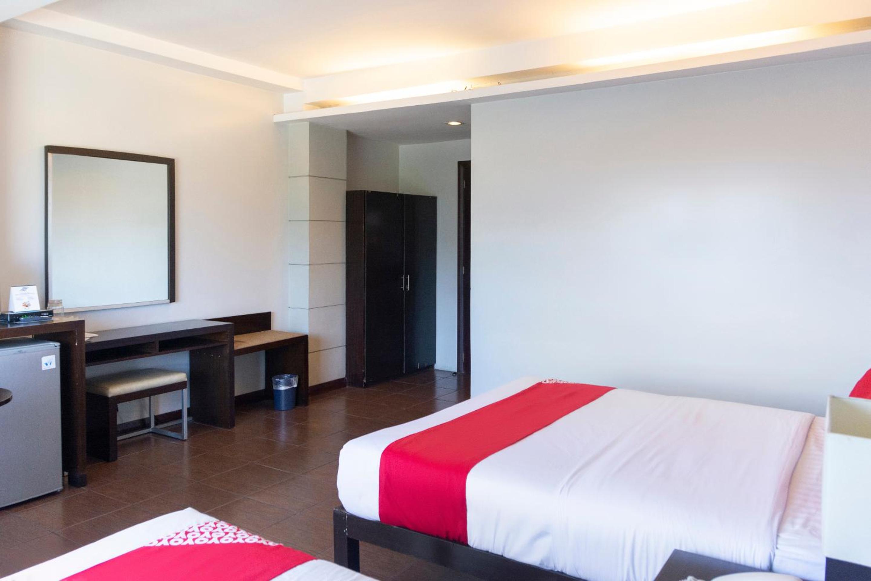 Superior Deluxe Double or Twin Room  - Photo 3