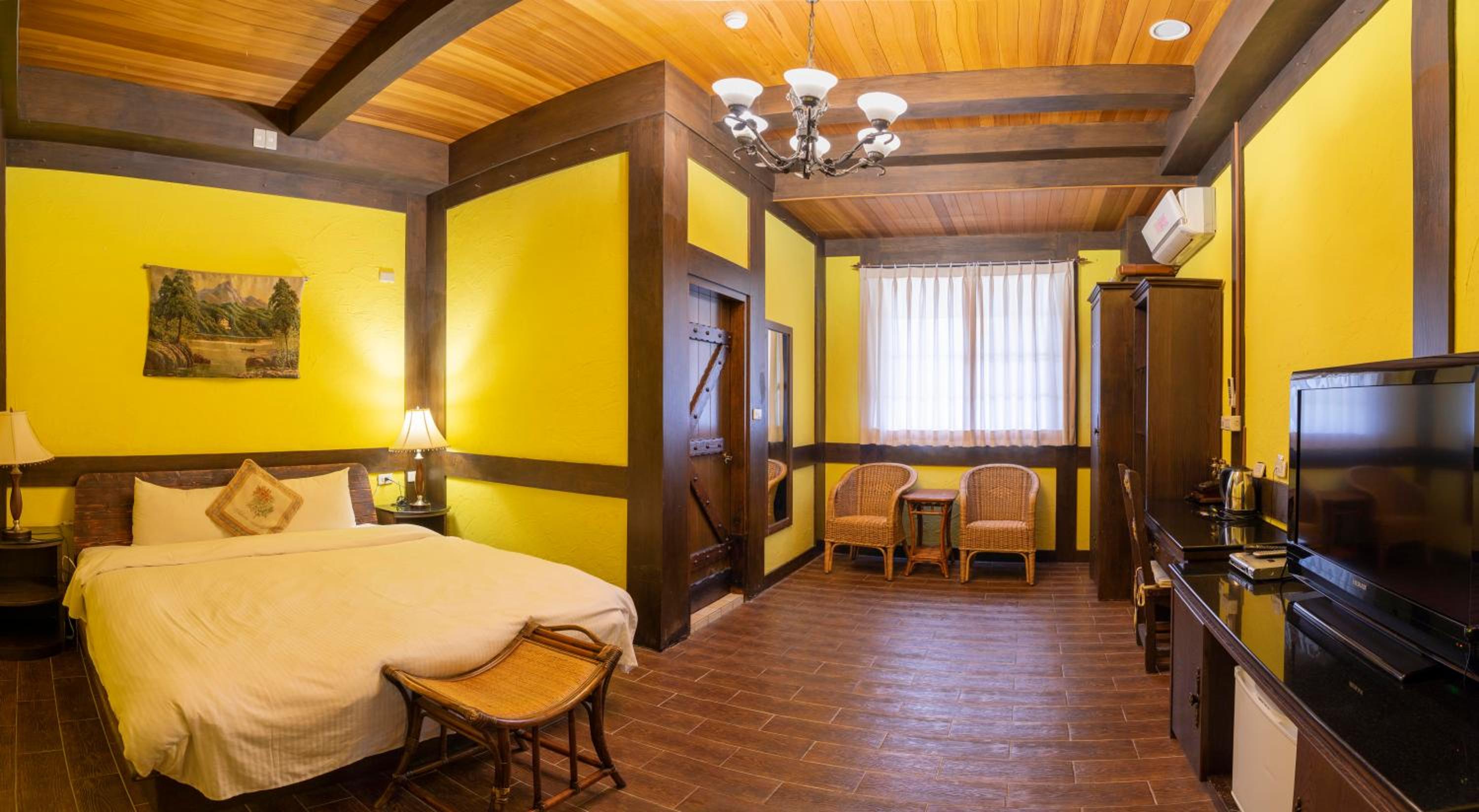 Large Double Room photo 1