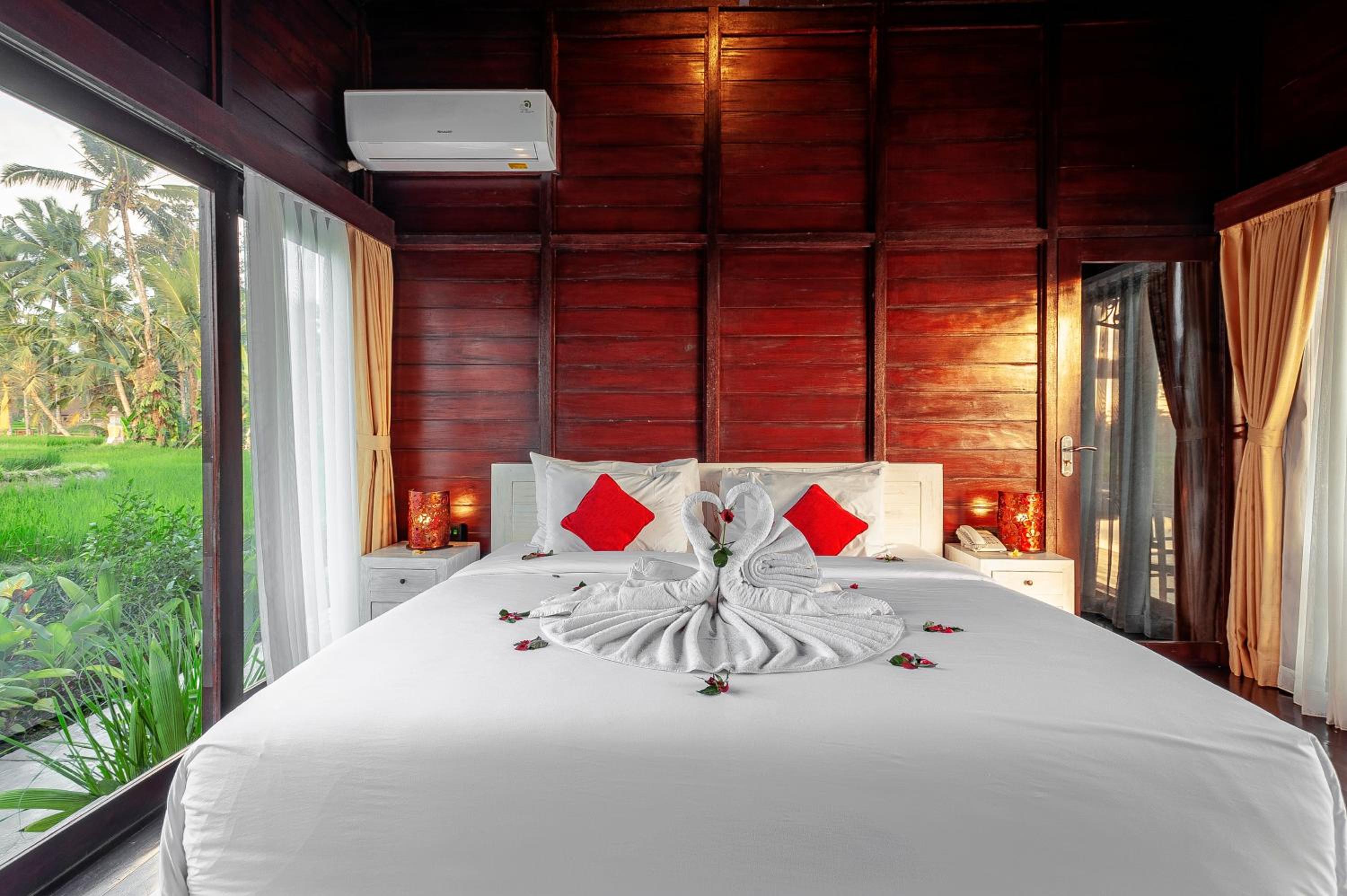 One Bedroom Poolside Villa with Rice Field View - Photo 19