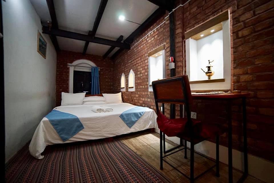 Twin Room with Balcony photo 3